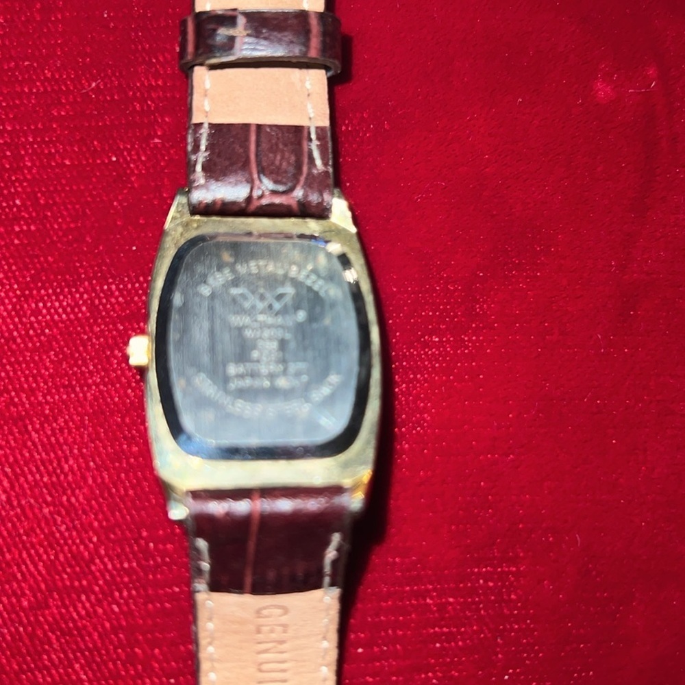 Vintage Waltham Quartz Ladies Watch - Picture 7 of 9